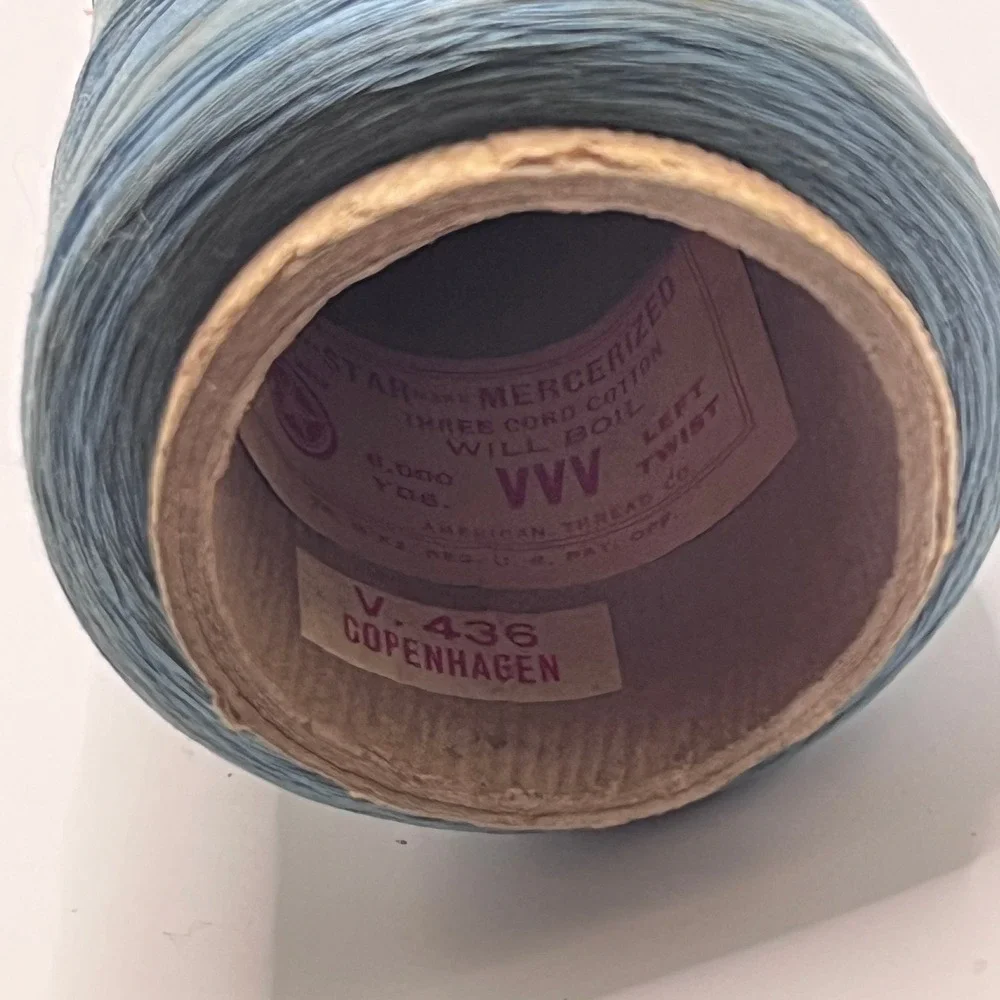 Vintage Crown Thread Co Loyal Mercerized Cotton Cones 6000 Yds 00-2 Set of 4